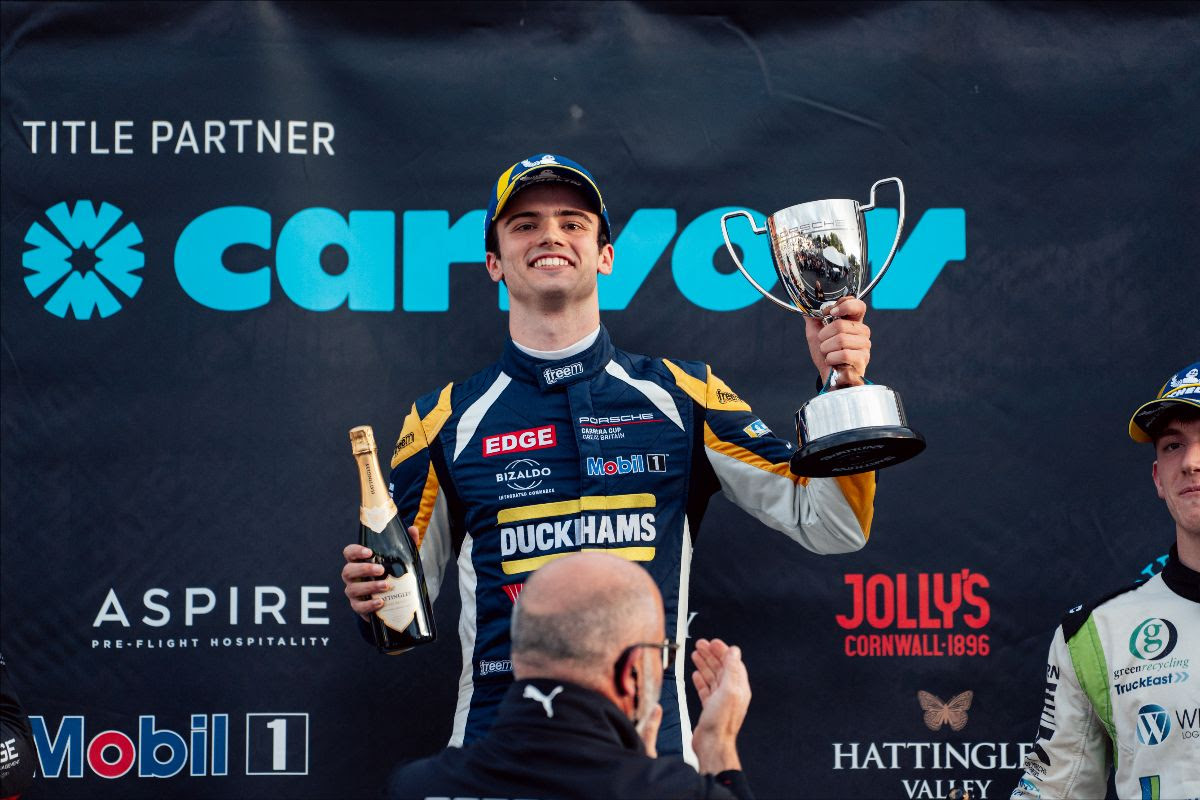Duckhams Yuasa Racing end Porsche Carrera Cup GB season on a victory high at Brands Hatch